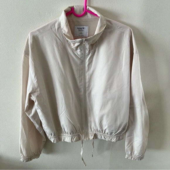 SOLD: Women’s Old Navy StretchTech Loose Cropped Jacket Cream sz S ruffled EUC - Picture 3 of 6